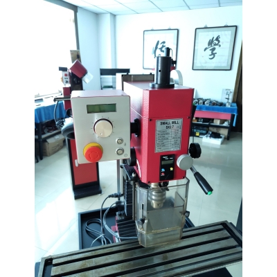 SX2.7台式钻铣床(展示机)